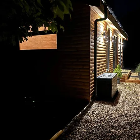 Roe Deer With Wood-fired Hot Tub - Alum House Litlebeck, Prázdninový dům