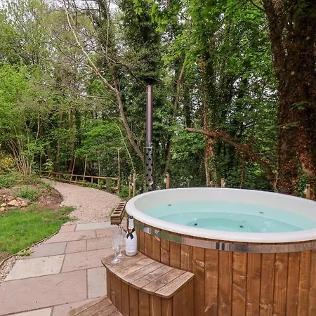 Roe Deer With Wood-fired Hot Tub - Alum House Litlebeck, 惠特比