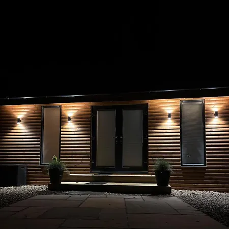 Roe Deer With Wood-fired Hot Tub - Alum House Litlebeck,