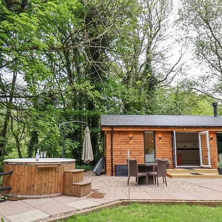 Roe Deer With Wood-fired Hot Tub - Alum House Litlebeck,