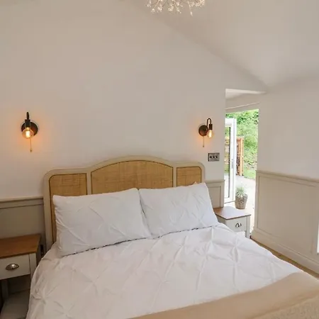 Prázdninový dům Roe Deer With Wood-fired Hot Tub - Alum House Litlebeck, *